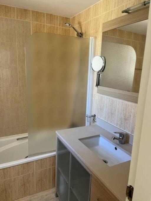 Apartment Close To Marbella Exteriör bild
